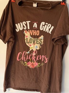 Just A Girl Who Loves Chickens Graphic Tee 100% cotton vintage